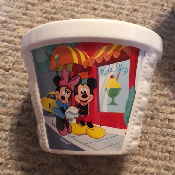 2 Mickey Mouse Bowls - Picture 3 of 6